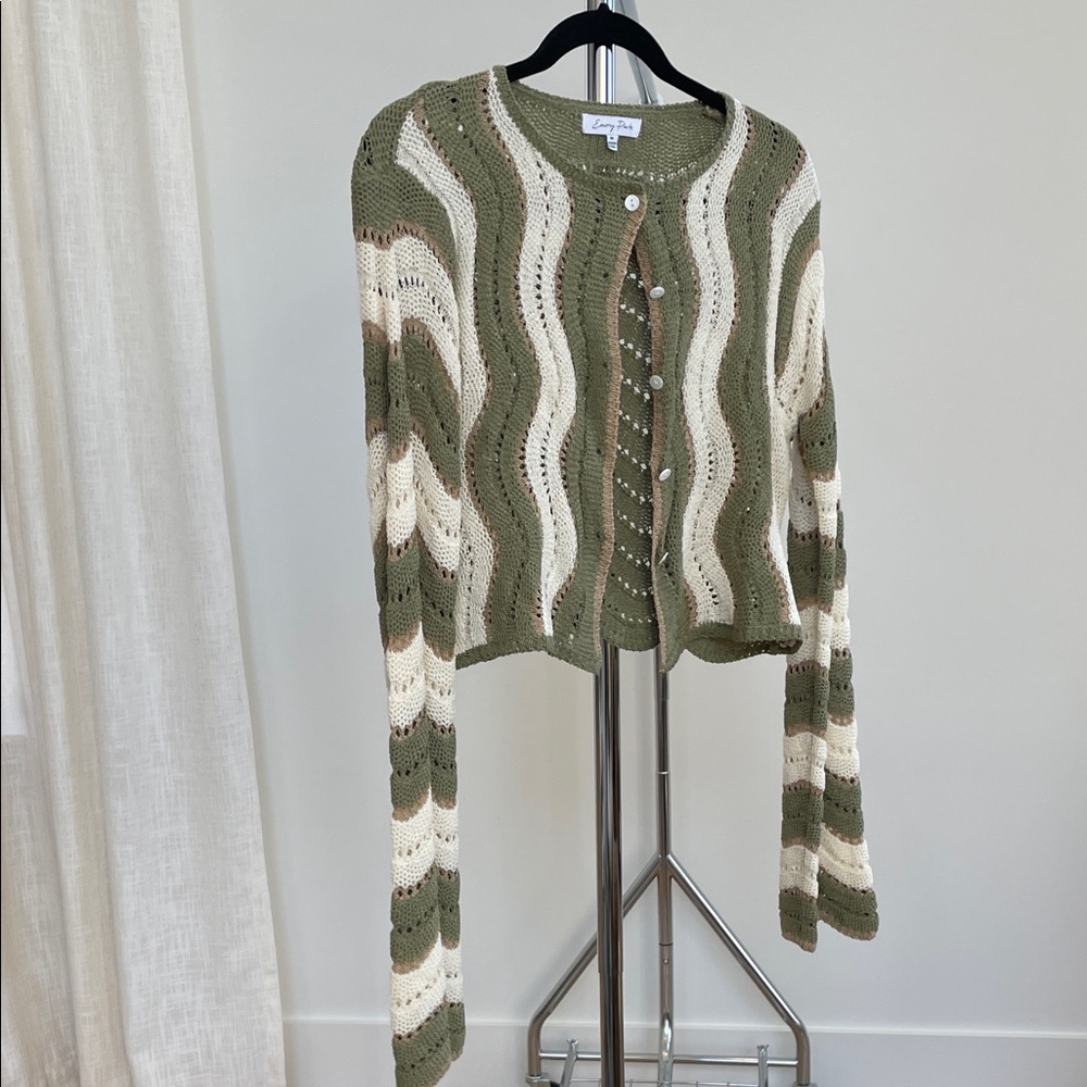 Elegant Olive and Cream Knit Cardigan